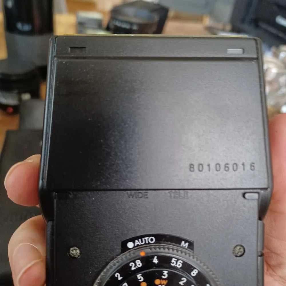 Vintage Minolta Auto 28 32 Electronic Shoe Flash